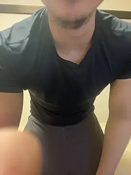 YU-KI00 online show from March 23, 12:27 pm