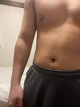 Snapshot of YU-KI00 chatting on November 29, 9:20 am YU-KI00 online show from November 29, 9:20 am