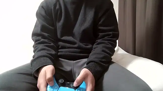 Snapshot of YU-KI00 chatting on March 9, 3:54 am YU-KI00 online show from March 9, 3:54 am