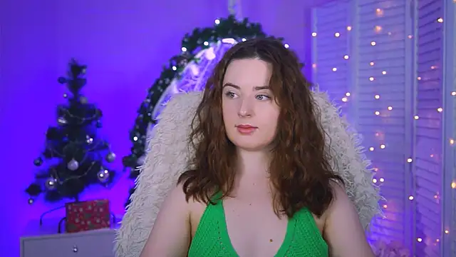 Snapshot of AnnTerry_ chatting on December 18, 8:41 am AnnTerry online show from December 18, 8:41 am