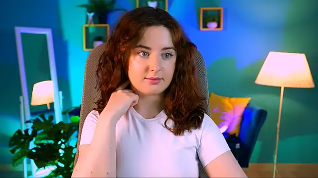 Snapshot of AnnTerry_ chatting on November 14, 8:29 am AnnTerry online show from November 14, 8:29 am