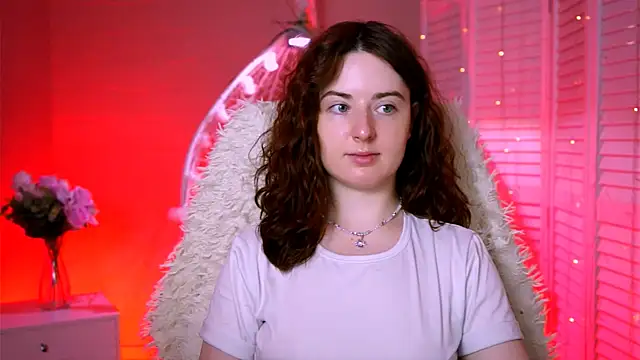 Snapshot of AnnTerry_ chatting on October 25, 8:24 am AnnTerry online show from October 25, 8:24 am