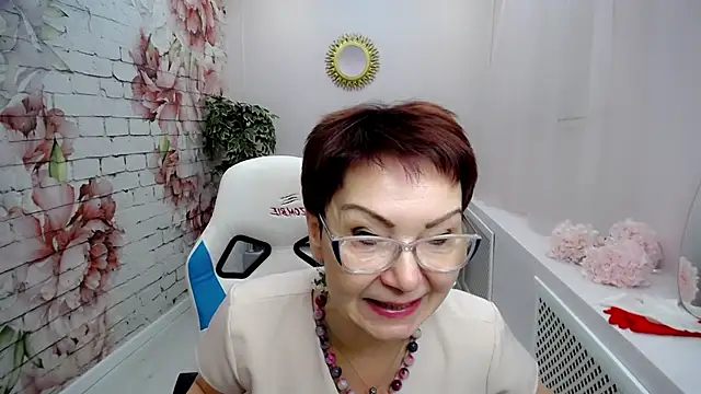 Snapshot of Cutie_Asya chatting on January 29, 4:47 am Cutie Asya online show from January 29, 4:47 am