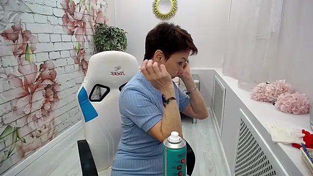 Snapshot of Cutie_Asya chatting on March 10, 4:28 am Cutie Asya online show from March 10, 4:28 am