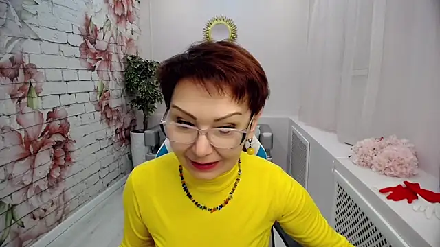 Snapshot of Cutie_Asya chatting on February 11, 8:26 am Cutie Asya online show from February 11, 8:26 am