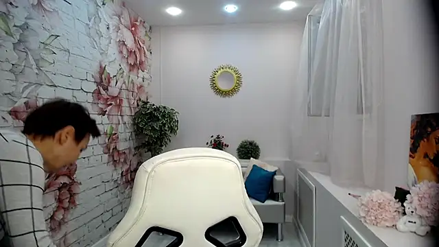 Snapshot of Cutie_Asya chatting on October 30, 4:33 am Cutie Asya online show from October 30, 4:33 am