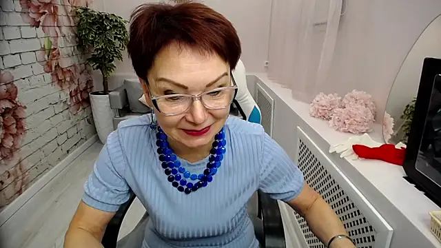 Snapshot of Cutie_Asya chatting on February 3, 4:57 am Cutie Asya online show from February 3, 4:57 am