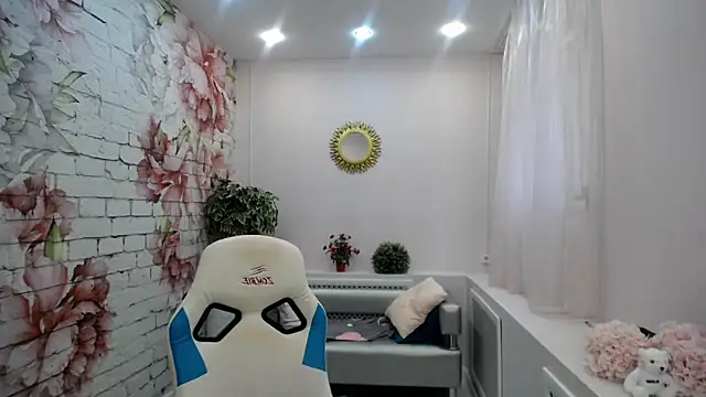 Snapshot of Cutie_Asya chatting on October 8, 4:25 am Cutie Asya online show from October 8, 4:25 am