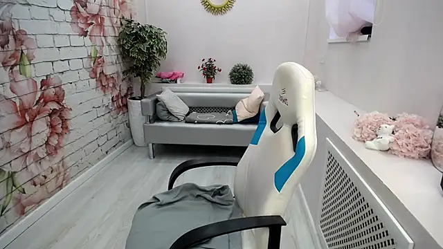 Snapshot of Cutie_Asya chatting on October 15, 4:22 am Cutie Asya online show from October 15, 4:22 am