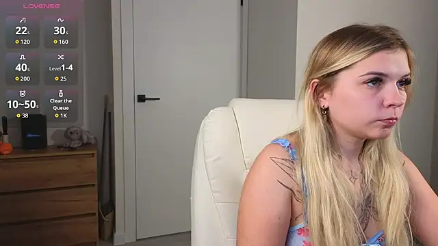 Snapshot of Kate_Legend chatting on July 1, 4:46 am Kate Legend online show from July 1, 4:46 am
