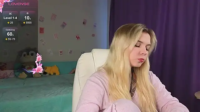 Snapshot of Kate_Legend chatting on January 10, 4:30 am Kate Legend online show from January 10, 4:30 am