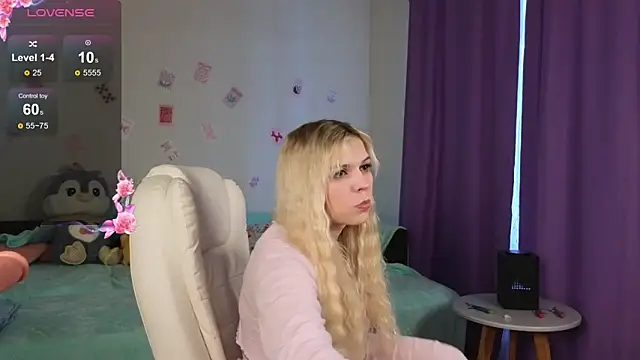 Snapshot of Kate_Legend chatting on November 14, 3:10 am Kate Legend online show from November 14, 3:10 am