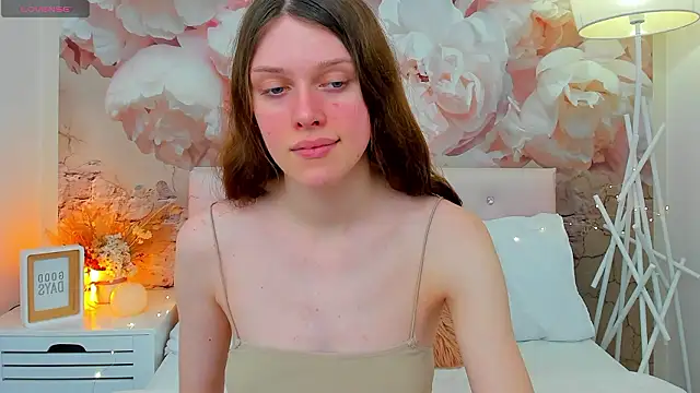 JaneBrowni online show from February 6, 1:18 pm