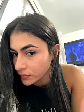 Snapshot of emilie_xx_ chatting on October 4, 5:25 pm emilie xx online show from October 4, 5:25 pm