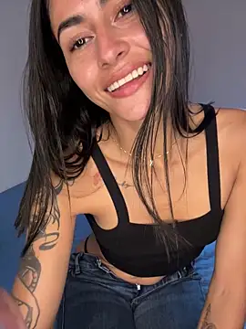 emilie xx  online show from March 27, 9:49 pm