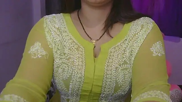 cutie-taara online show from February 13, 3:50 am