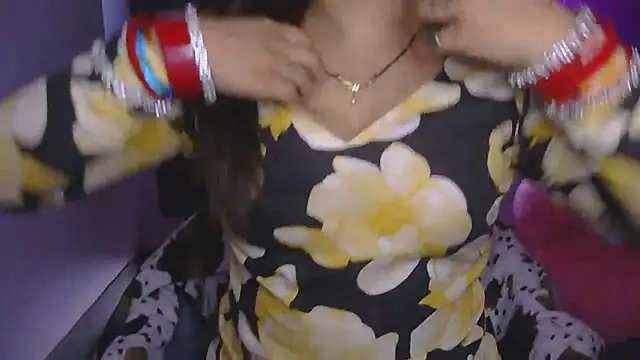 Snapshot of cutie-taara chatting on June 7, 3:45 am cutie-taara online show from June 7, 3:45 am