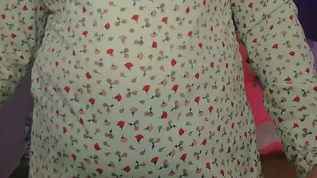 cutie-taara online show from March 2, 3:18 am