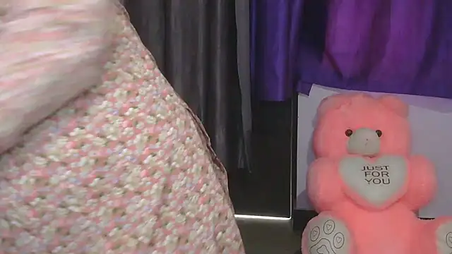 cutie-taara online show from March 20, 3:40 am