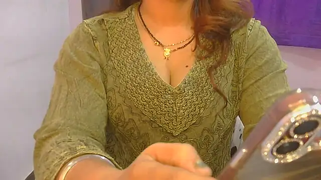 cutie-taara online show from December 18, 4:28 am