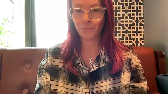 Snapshot of MelodyRoseUk chatting on October 30, 12:14 pm MelodyRoseUk online show from October 30, 12:14 pm