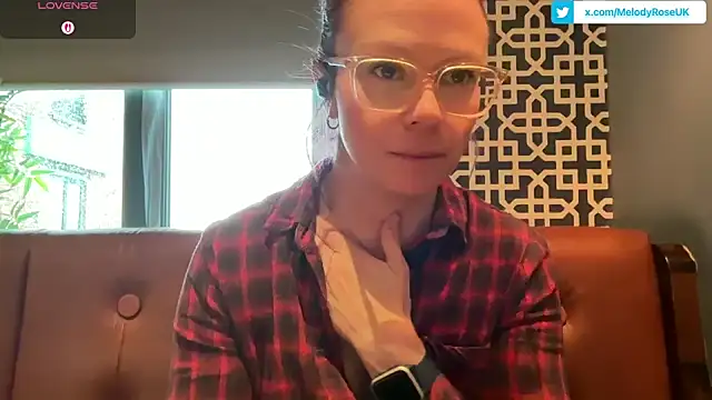 Snapshot of MelodyRoseUk chatting on February 6, 10:55 am MelodyRoseUk online show from February 6, 10:55 am