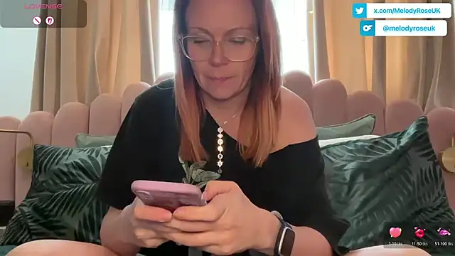 MelodyRoseUk online show from March 5, 2:46 pm