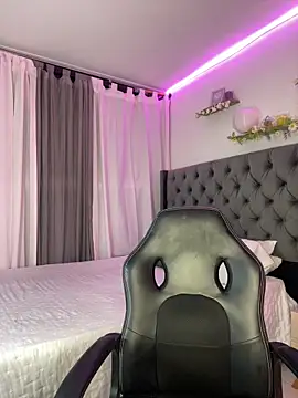 Amiirra  online show from October 31, 12:29 am