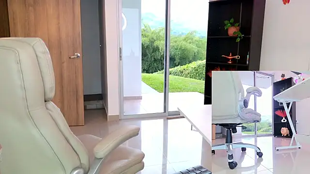 kimberly  online show from May 14, 7:44 pm