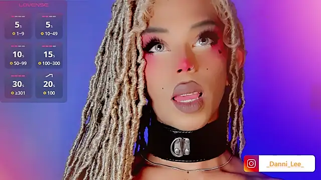 DanniLee  online show from October 25, 12:10 am