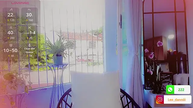 DanniLee  online show from February 17, 9:34 pm