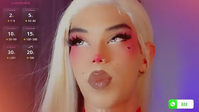 DanniLee  online show from December 18, 9:07 pm