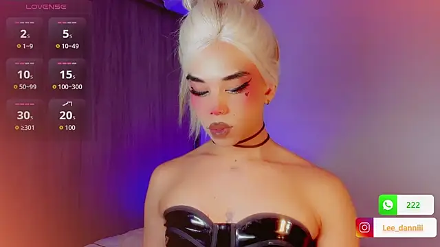 DanniLee  online show from February 12, 9:14 pm