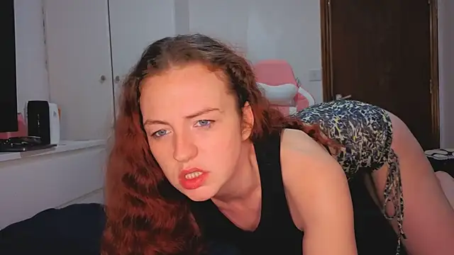 ENGLISHEMILY 69 online show from February 2, 8:52 pm