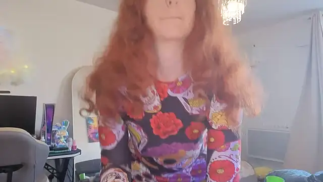 ENGLISHEMILY 69 online show from March 14, 3:51 pm