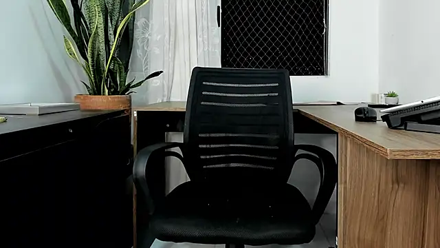 Snapshot of JuanDiegoKing chatting on November 6, 2:37 am JuanDiegoKing online show from November 6, 2:37 am