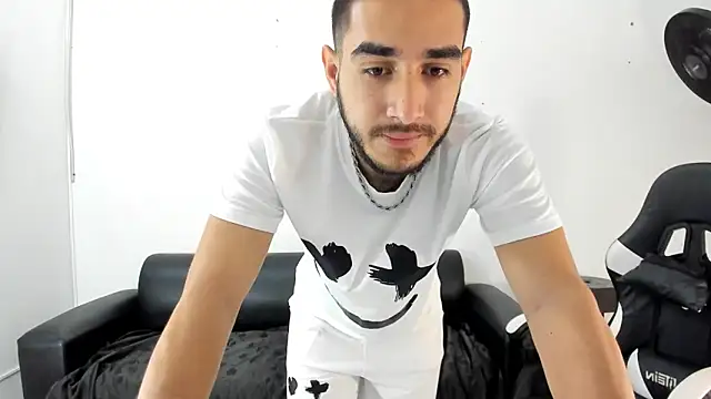 JuanDiegoKing online show from March 9, 1:48 pm