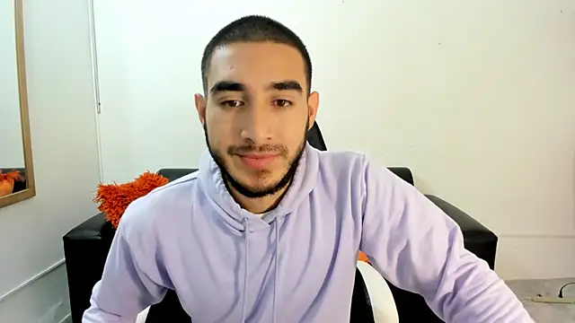 JuanDiegoKing online show from March 21, 3:33 am