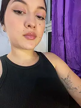 Jonlis01 online show from June 16, 6:41 pm