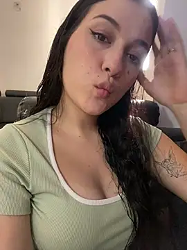 Jonlis01 online show from May 30, 4:56 pm