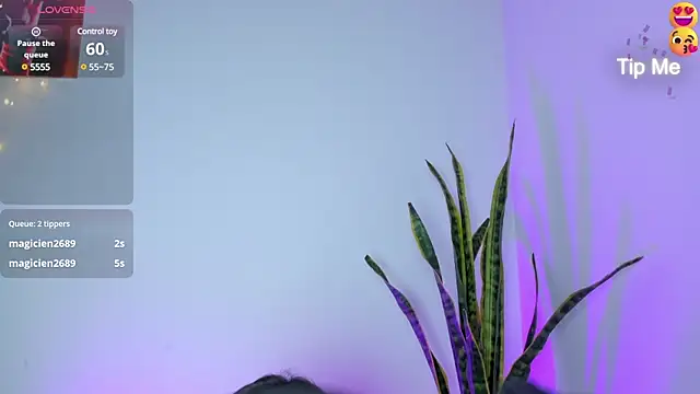 Snapshot of ZoeBruneet chatting on January 16, 5:01 pm ZoeBruneet online show from January 16, 5:01 pm