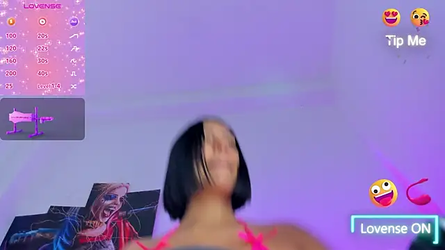 Snapshot of ZoeBruneet chatting on December 25, 4:32 pm ZoeBruneet online show from December 25, 4:32 pm