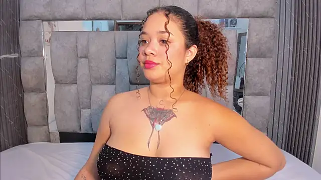 zulyjones online show from November 26, 1:11 pm