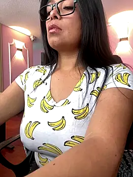 GoddessMeegan online show from September 18, 11:57 am