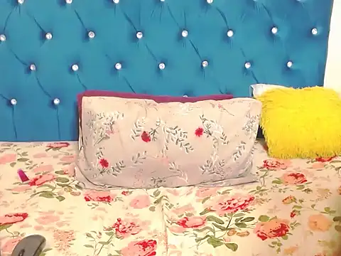 Snapshot of SexinessBae chatting on October 6, 8:20 pm SexinessBae online show from October 6, 8:20 pm