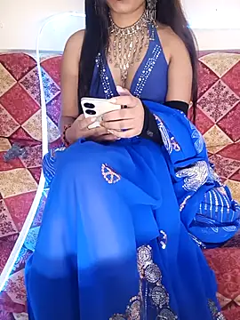 Snapshot of Hot__Mirchi chatting on October 18, 8:49 am Hot Mirchi online show from October 18, 8:49 am