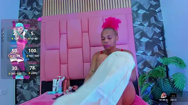 Brithanyslim online show from December 17, 8:25 pm