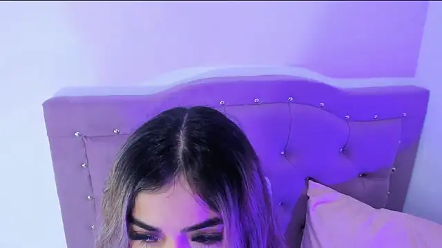 Annyy Ricee28 online show from September 11, 1:22 pm