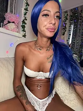 Snapshot of mrs_skinny_goddess chatting on July 1, 5:57 pm mrs skinny goddess online show from July 1, 5:57 pm
