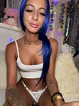 Snapshot of mrs_skinny_goddess chatting on July 5, 5:42 pm mrs skinny goddess online show from July 5, 5:42 pm